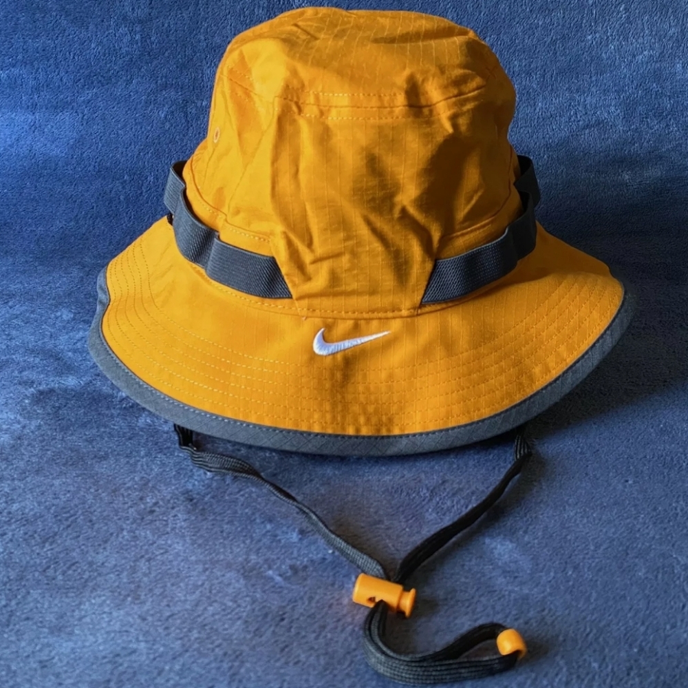 (ADULT Unisex Medium) Nike Dri-Fit Bucket Hat Orange Black White CU6611-873